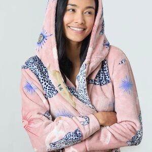 Fleece Celestial Leopard Print Dressing Gown Robe NWT